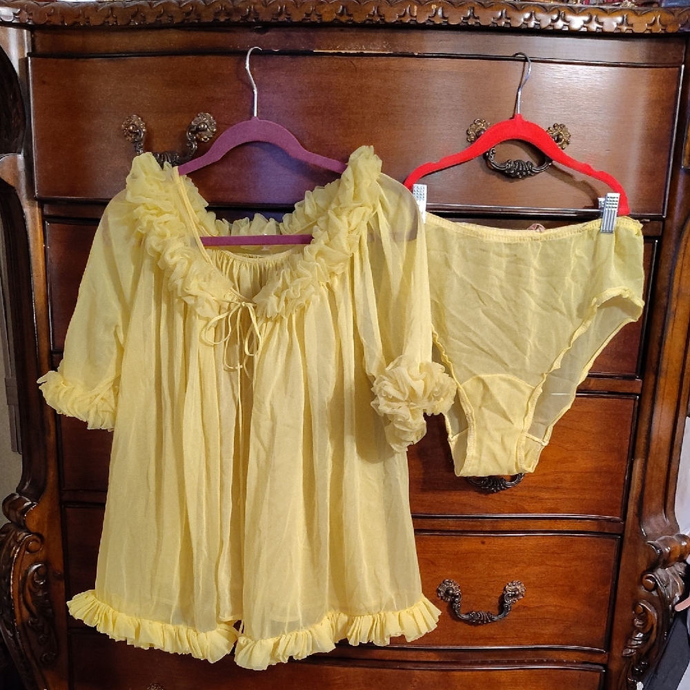 Vtg GMC Lemon 🍋 Yellow 3pc Peignoir Bedroom Set Sz Small